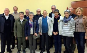 Grupo de misioneros y misioneras  junto a colaboradores  con R.D. Congo